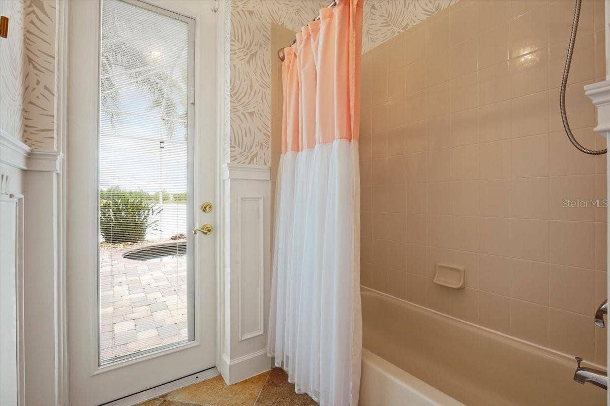Secondary Bathroom/Pool bath access
