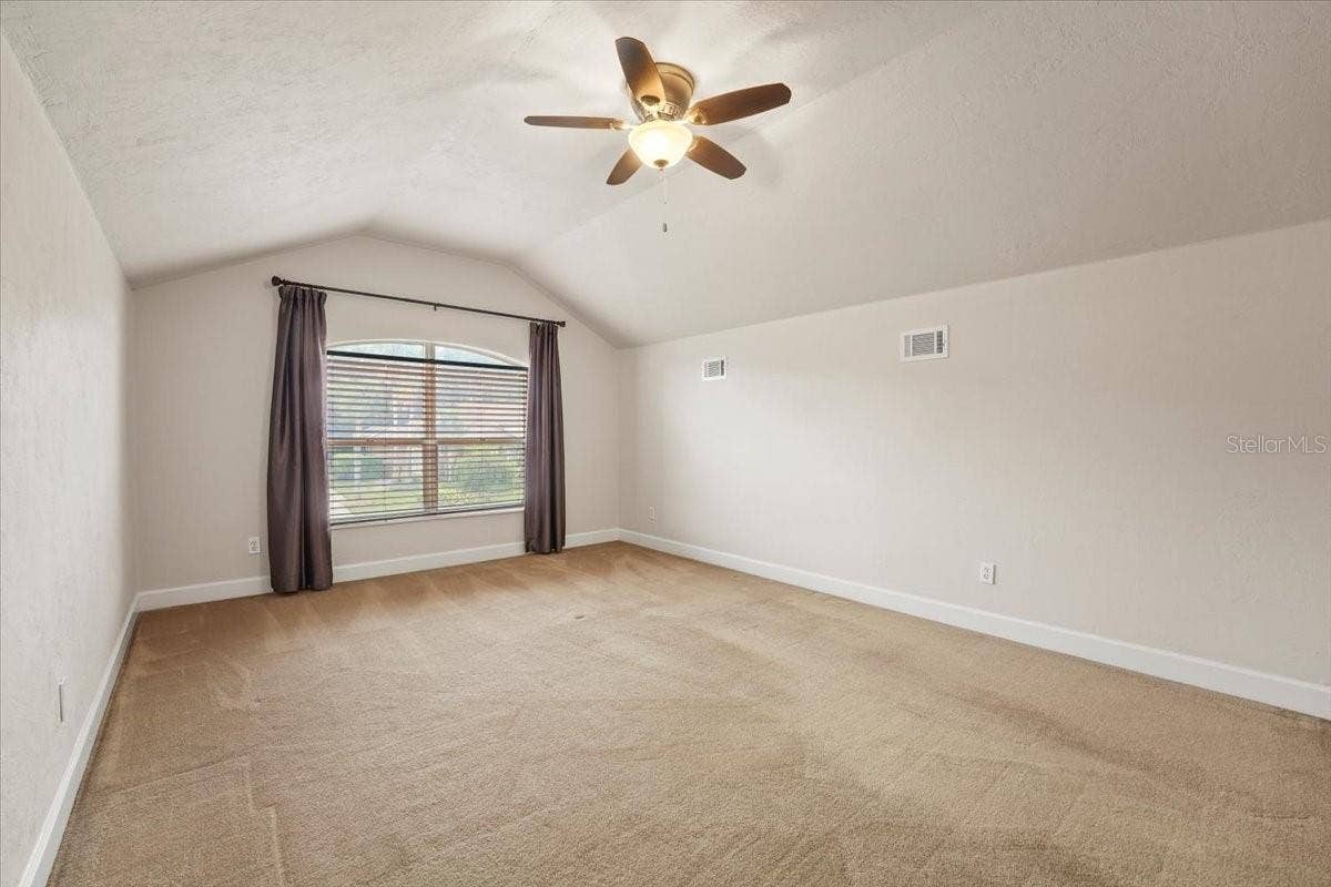 Upstairs Bonus Room