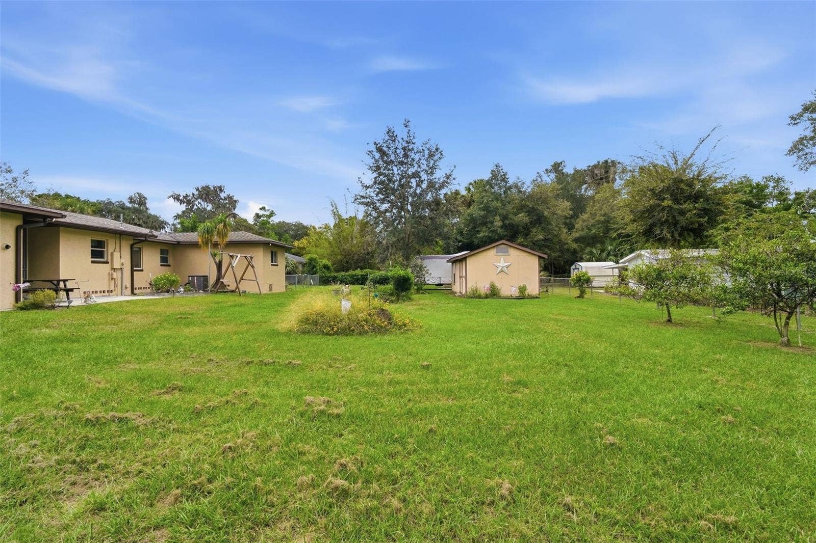 736 W RICH AVENUE, Deland, FL 32720