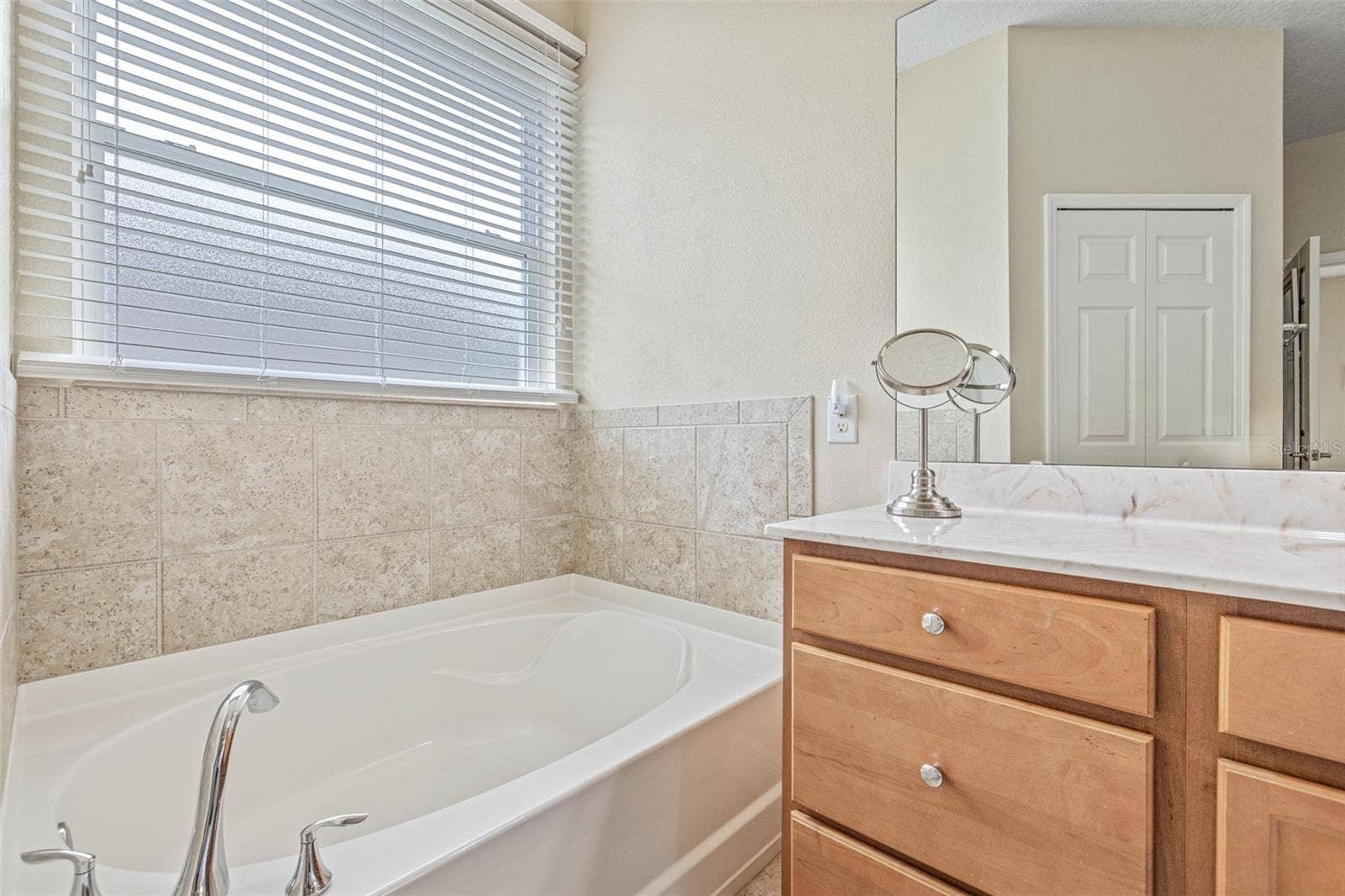 1246 GIROG AVENUE, Port Orange, FL 32129
