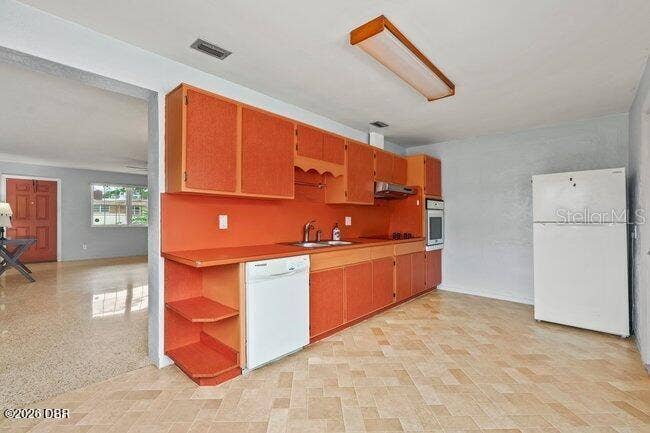 1002 THUNDERBIRD DRIVE, Daytona Beach, FL 32117