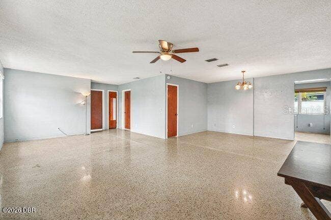 1002 THUNDERBIRD DRIVE, Daytona Beach, FL 32117