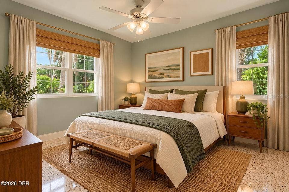 1002 THUNDERBIRD DRIVE, Daytona Beach, FL 32117