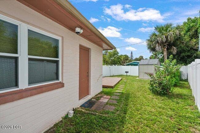 1002 THUNDERBIRD DRIVE, Daytona Beach, FL 32117