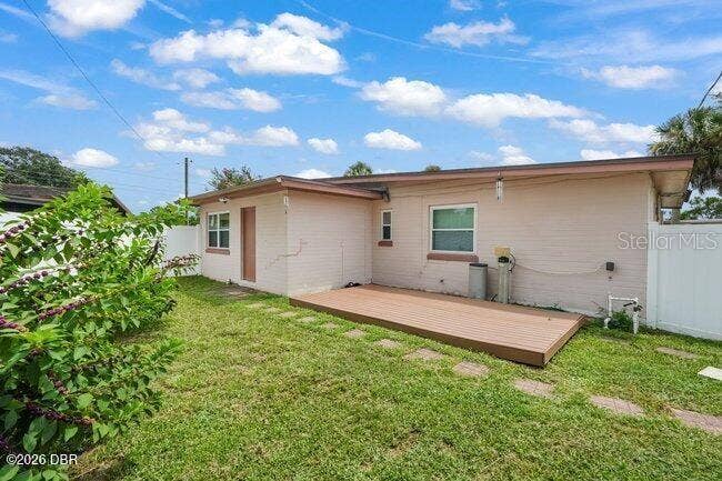 1002 THUNDERBIRD DRIVE, Daytona Beach, FL 32117