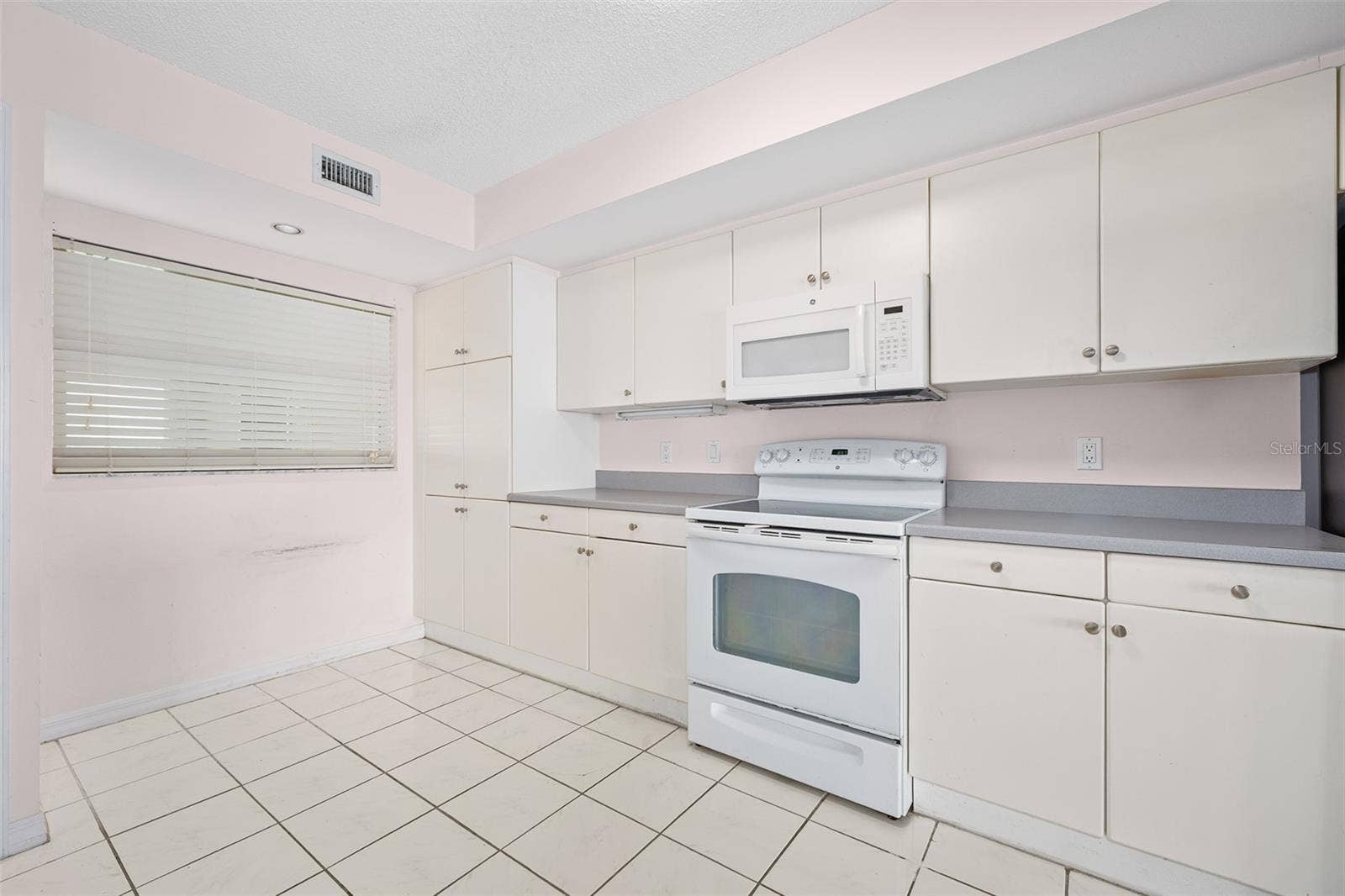 544 MARINA POINT DRIVE, #5440, Daytona Beach, FL 32114 544 MARINA POINT DRIVE, #5440, Daytona Beach, FL 32114