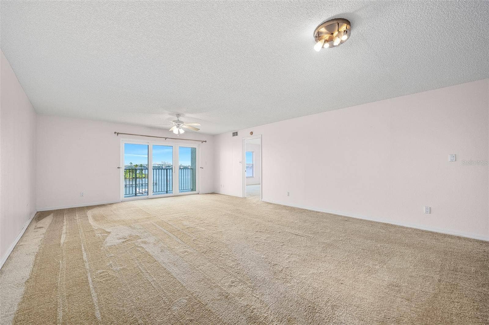 544 MARINA POINT DRIVE, #5440, Daytona Beach, FL 32114 544 MARINA POINT DRIVE, #5440, Daytona Beach, FL 32114