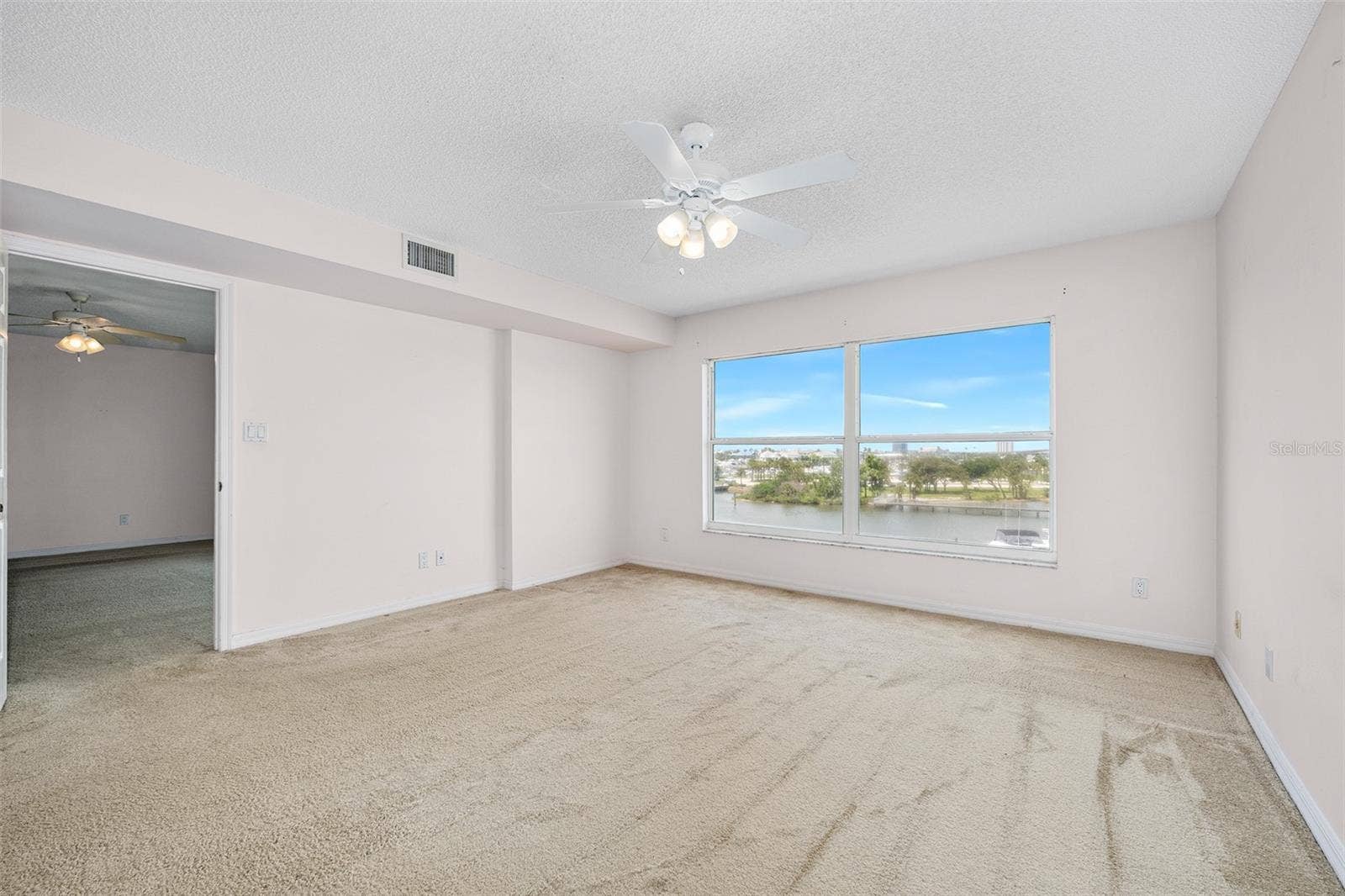 544 MARINA POINT DRIVE, #5440, Daytona Beach, FL 32114 544 MARINA POINT DRIVE, #5440, Daytona Beach, FL 32114