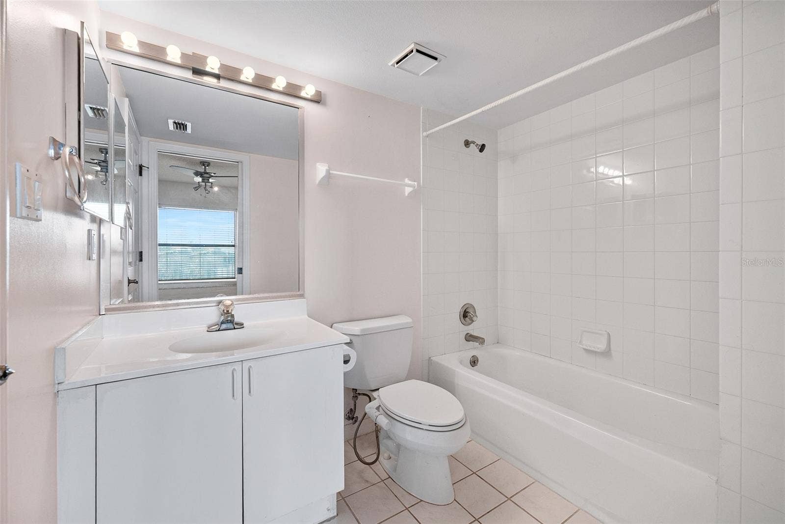 544 MARINA POINT DRIVE, #5440, Daytona Beach, FL 32114 544 MARINA POINT DRIVE, #5440, Daytona Beach, FL 32114