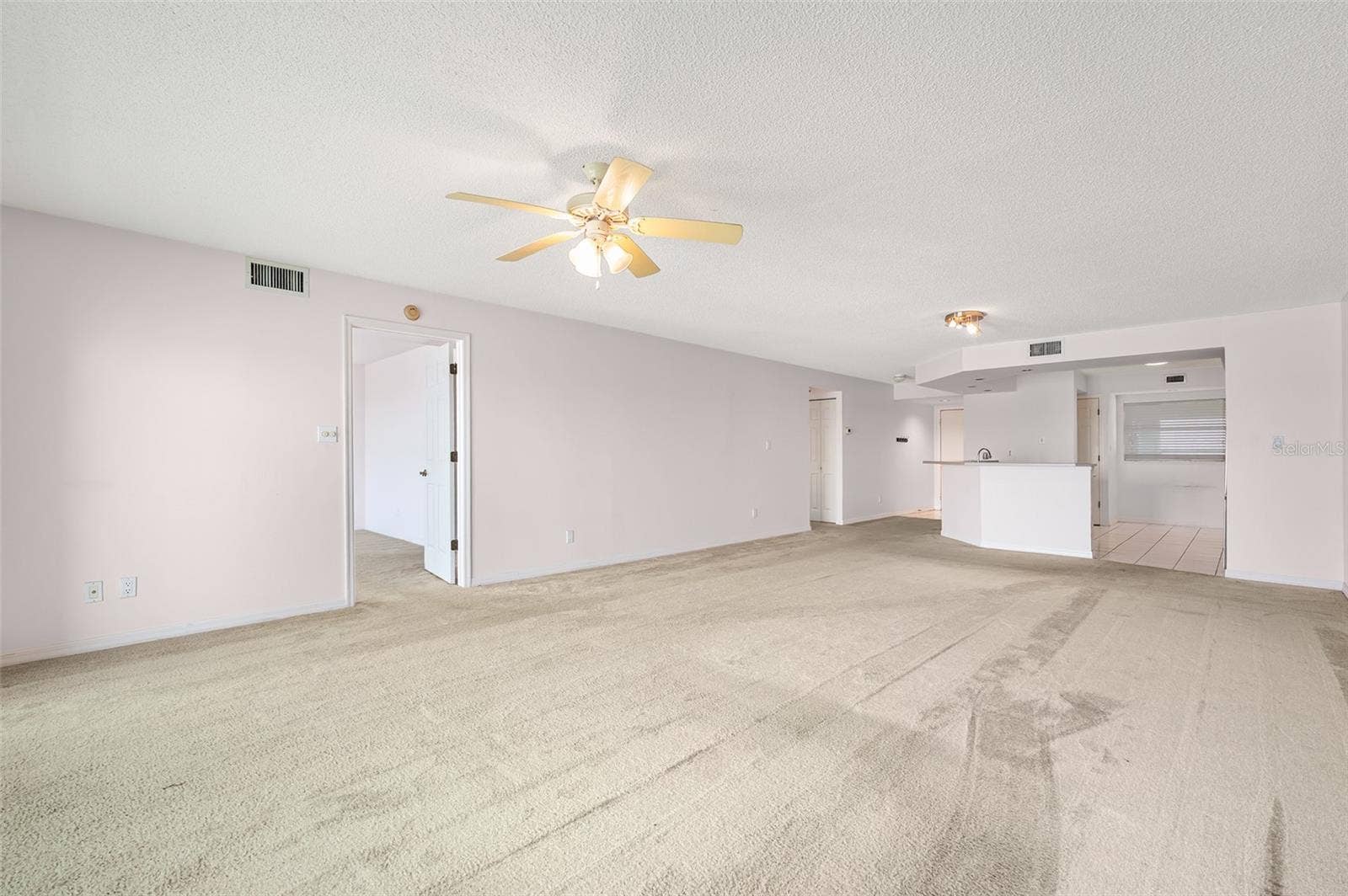 544 MARINA POINT DRIVE, #5440, Daytona Beach, FL 32114 544 MARINA POINT DRIVE, #5440, Daytona Beach, FL 32114