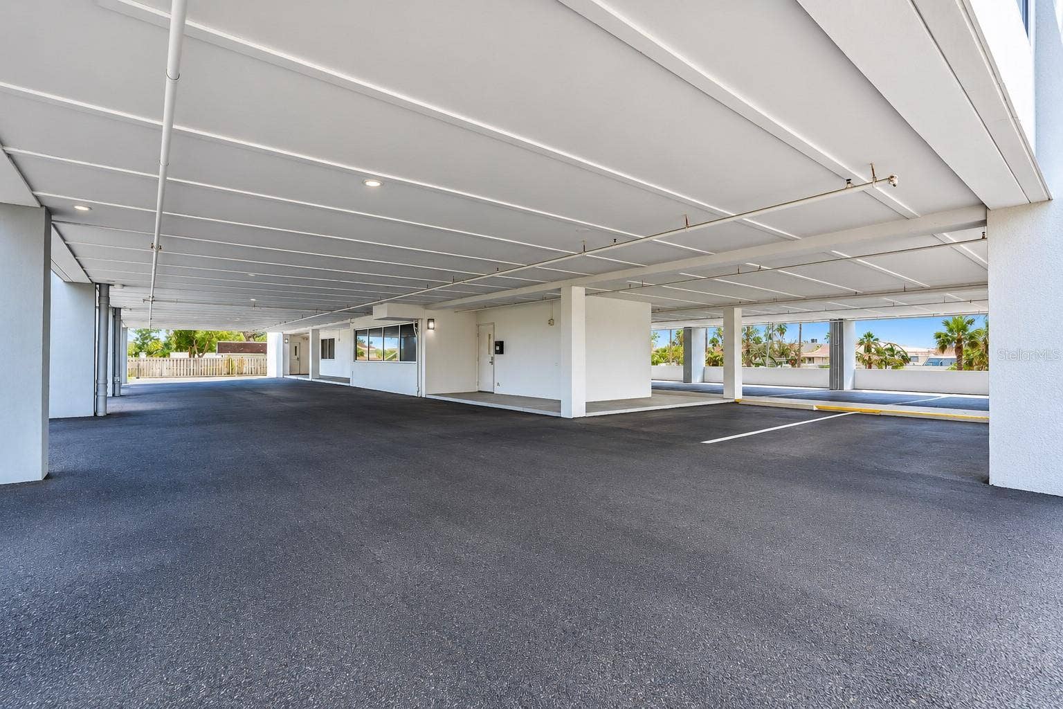 801 W GRANADA BLVD, #301, Ormond Beach, FL 32174 Underground parking