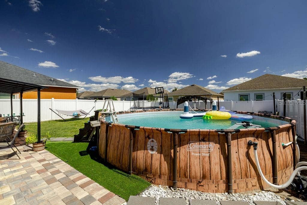 252 SHERRI LEE LANE, Deland, FL 32720 Above ground pool