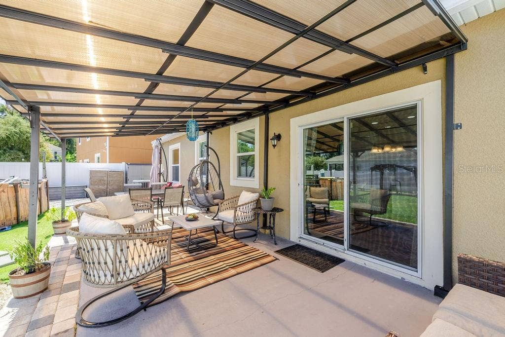 252 SHERRI LEE LANE, Deland, FL 32720 Covered back paver patio