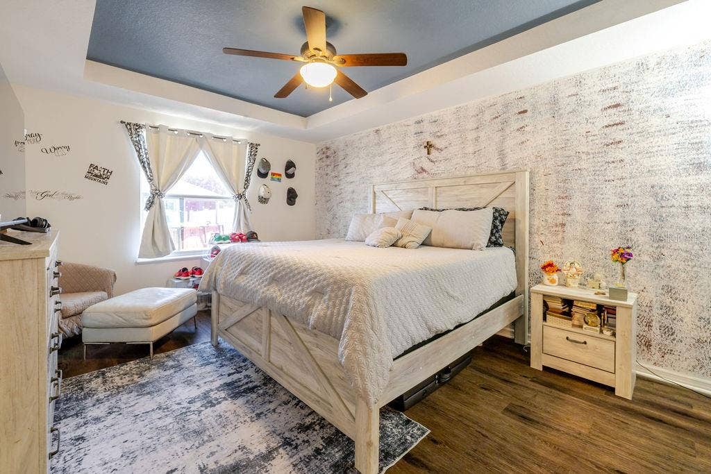 252 SHERRI LEE LANE, Deland, FL 32720 Primary bedroom with tray ceiling