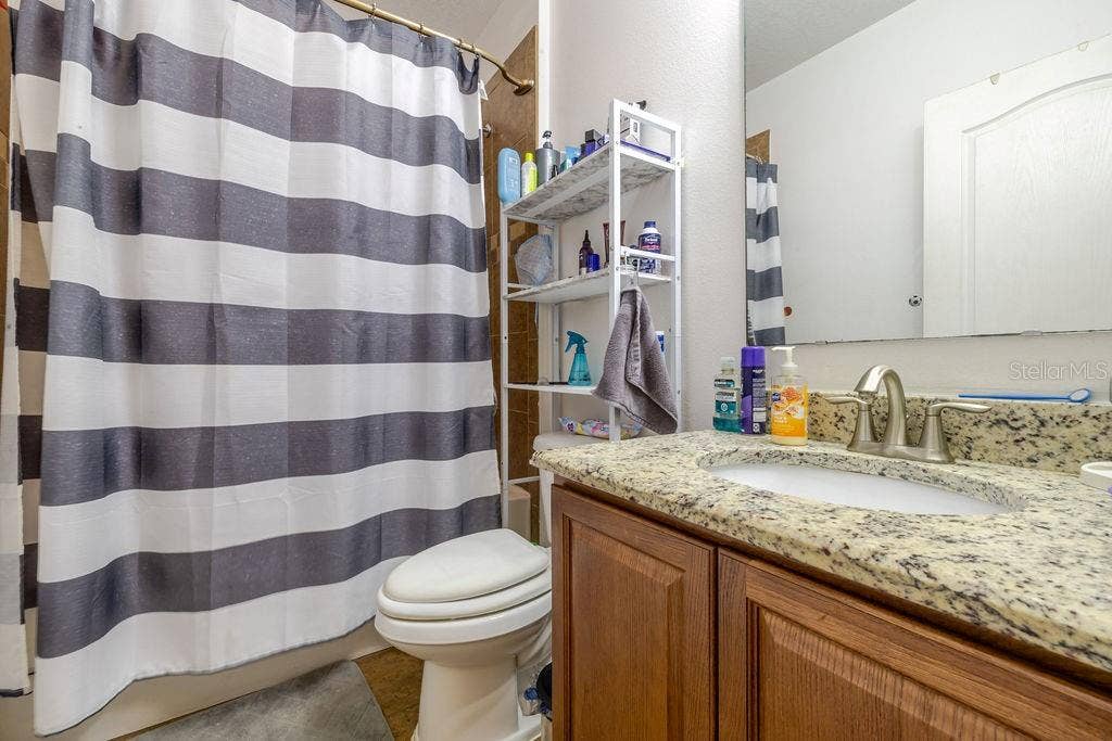 252 SHERRI LEE LANE, Deland, FL 32720 Get bathroom with granite countertop