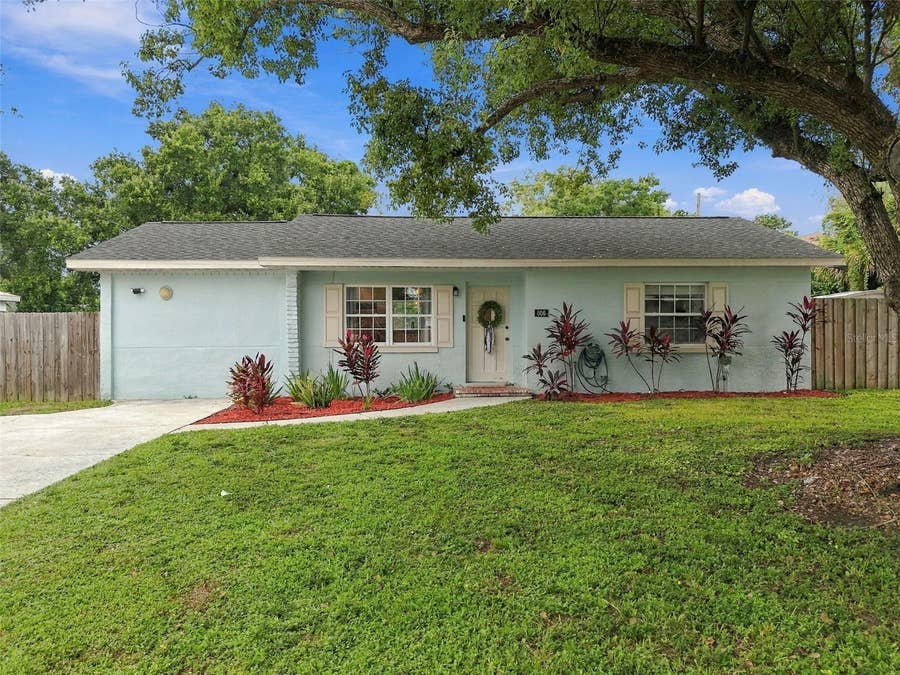 Property photo for 806 N GOMEZ AVENUE, Tampa, FL