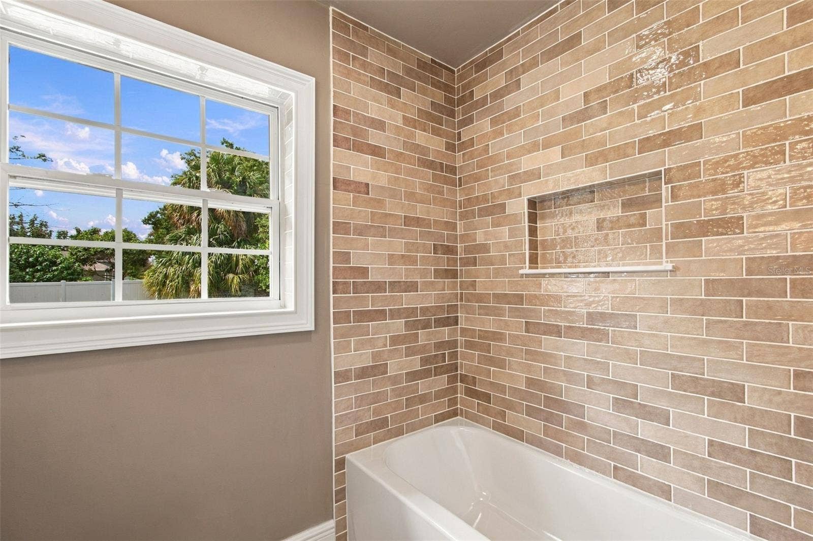 806 N GOMEZ AVENUE, Tampa, FL 33609
