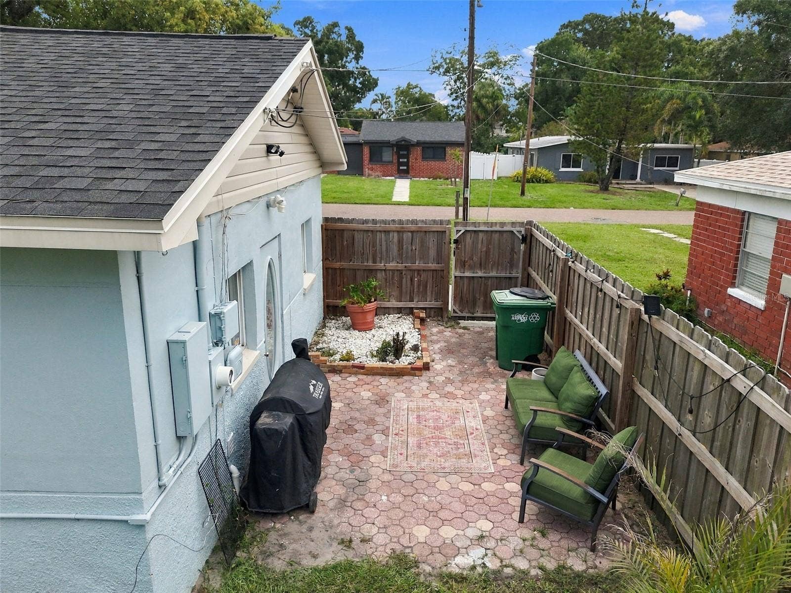 806 N GOMEZ AVENUE, Tampa, FL 33609