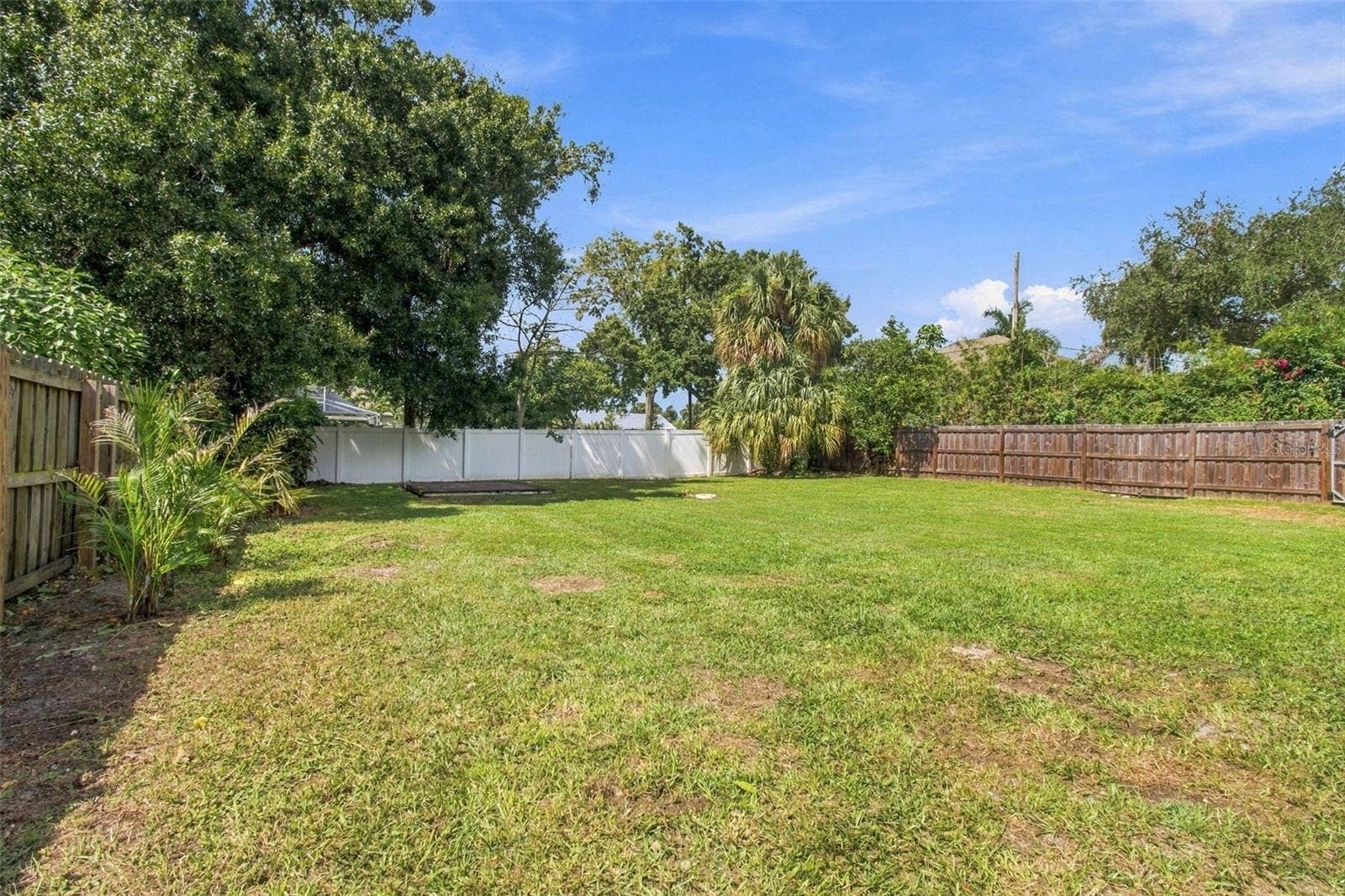 806 N GOMEZ AVENUE, Tampa, FL 33609
