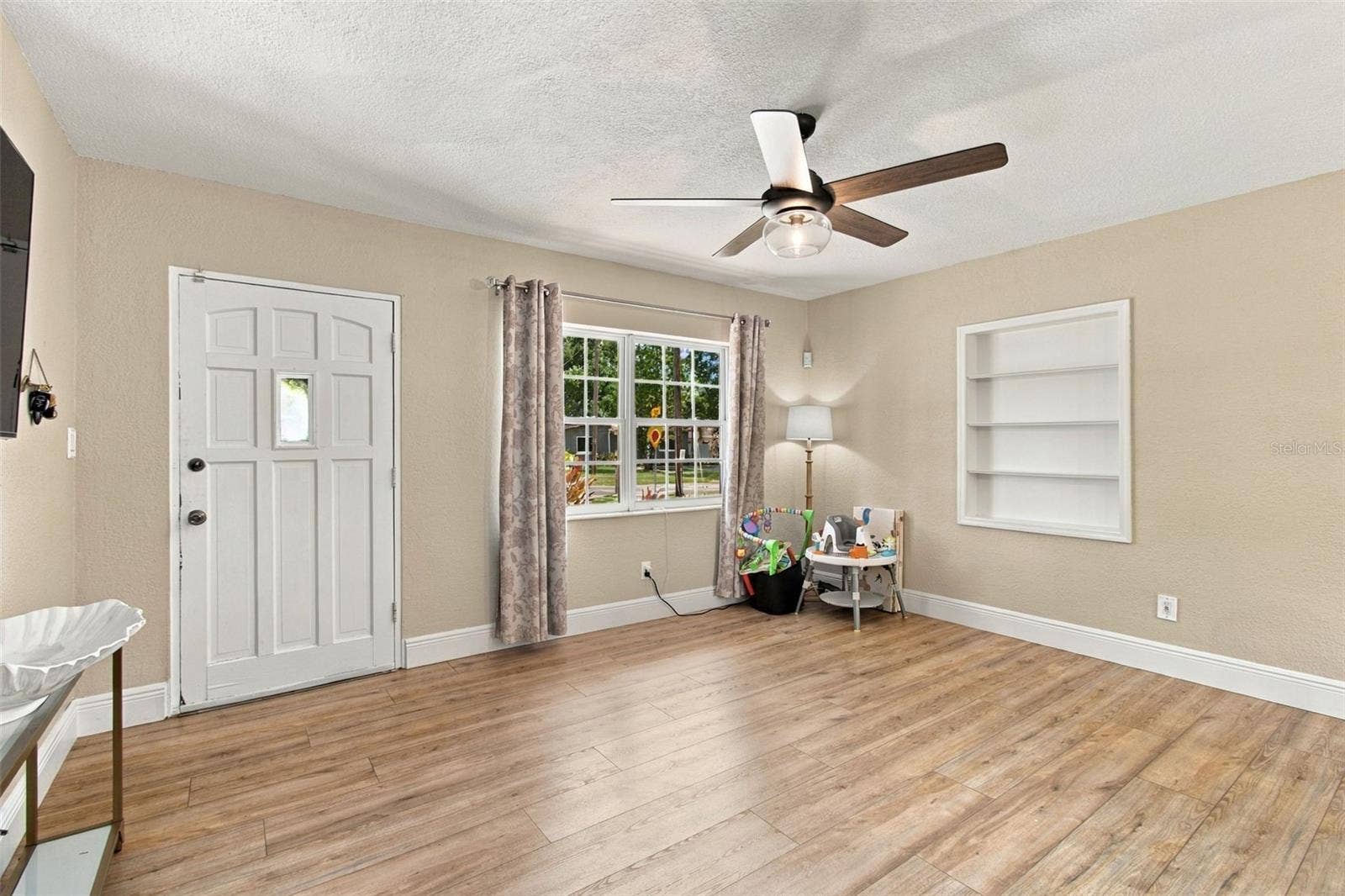 806 N GOMEZ AVENUE, Tampa, FL 33609