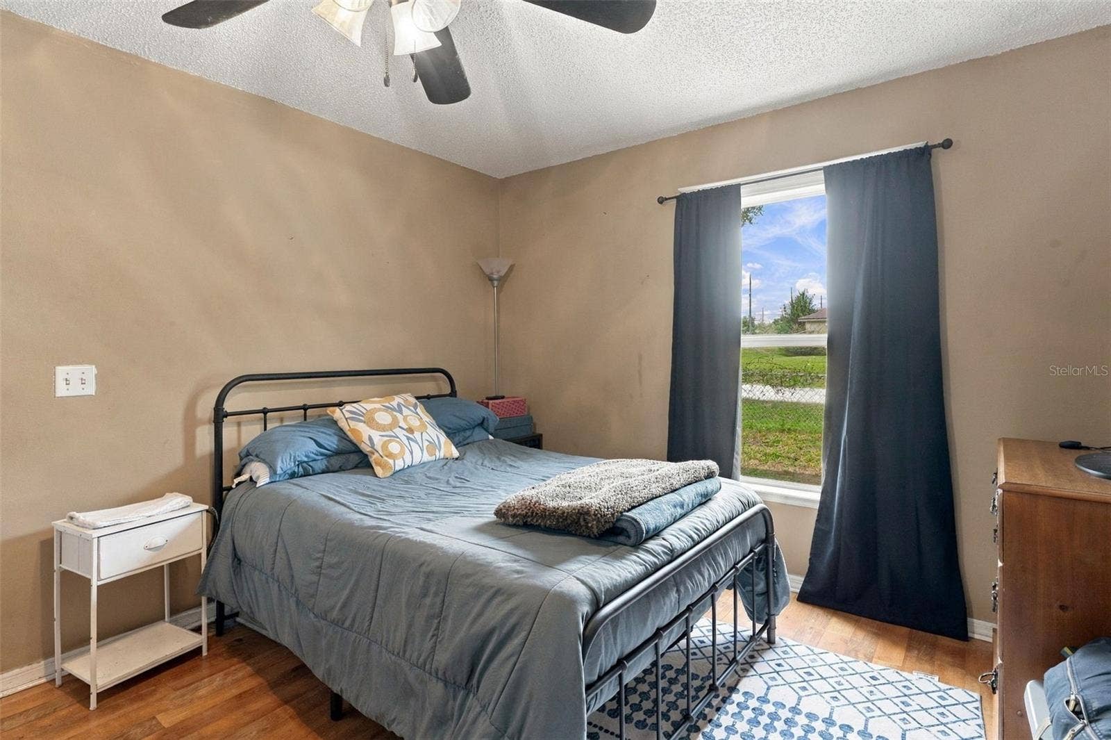 BEDROOM 2 (1ST FLOOR)