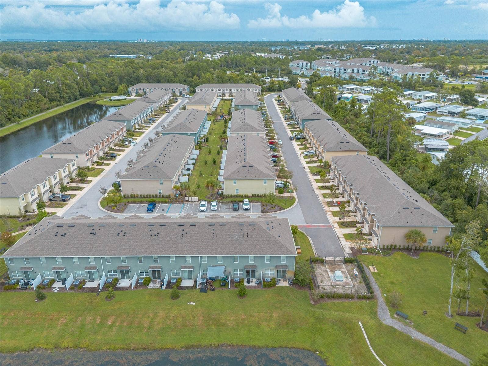 84 BELLA LAGO CIRCLE, Port Orange, FL 32129