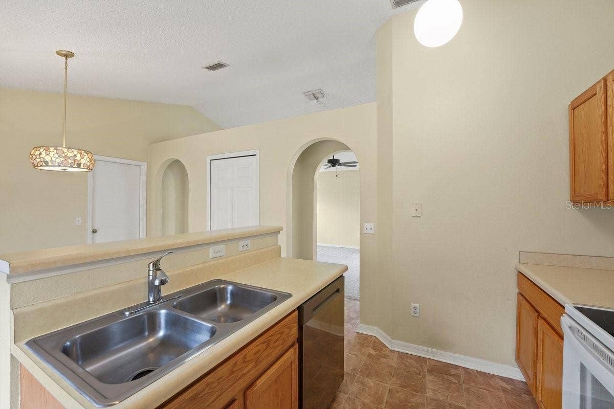 3438 ARABESQUE DRIVE, Deland, FL 32724 3438 ARABESQUE DRIVE, Deland, FL 32724