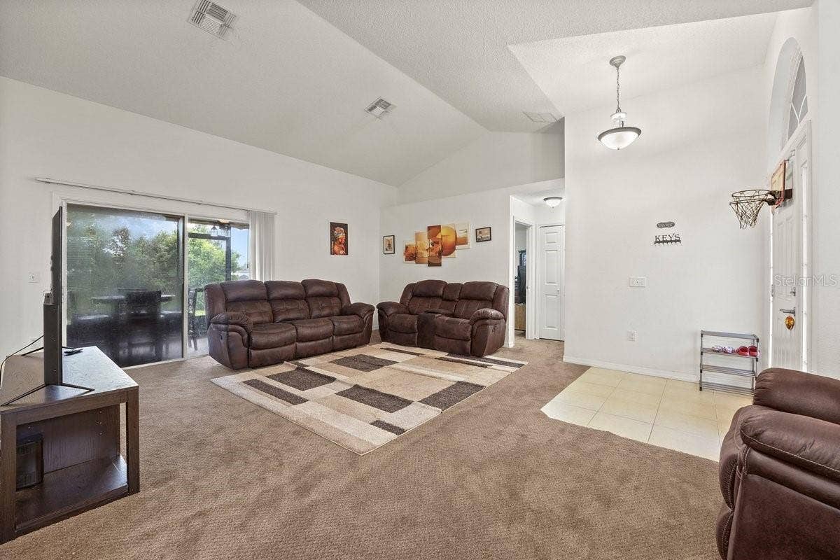 1725 HERNANDO AVENUE, Deltona, FL 32725