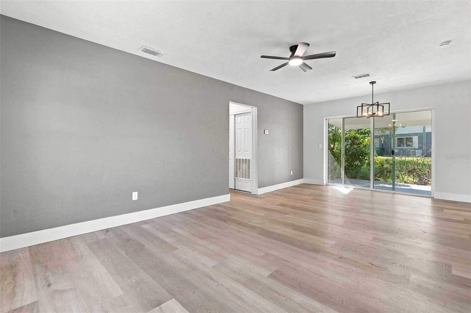 1321 FOUNTAINHEAD DRIVE, Deltona, FL 32725 Living Room