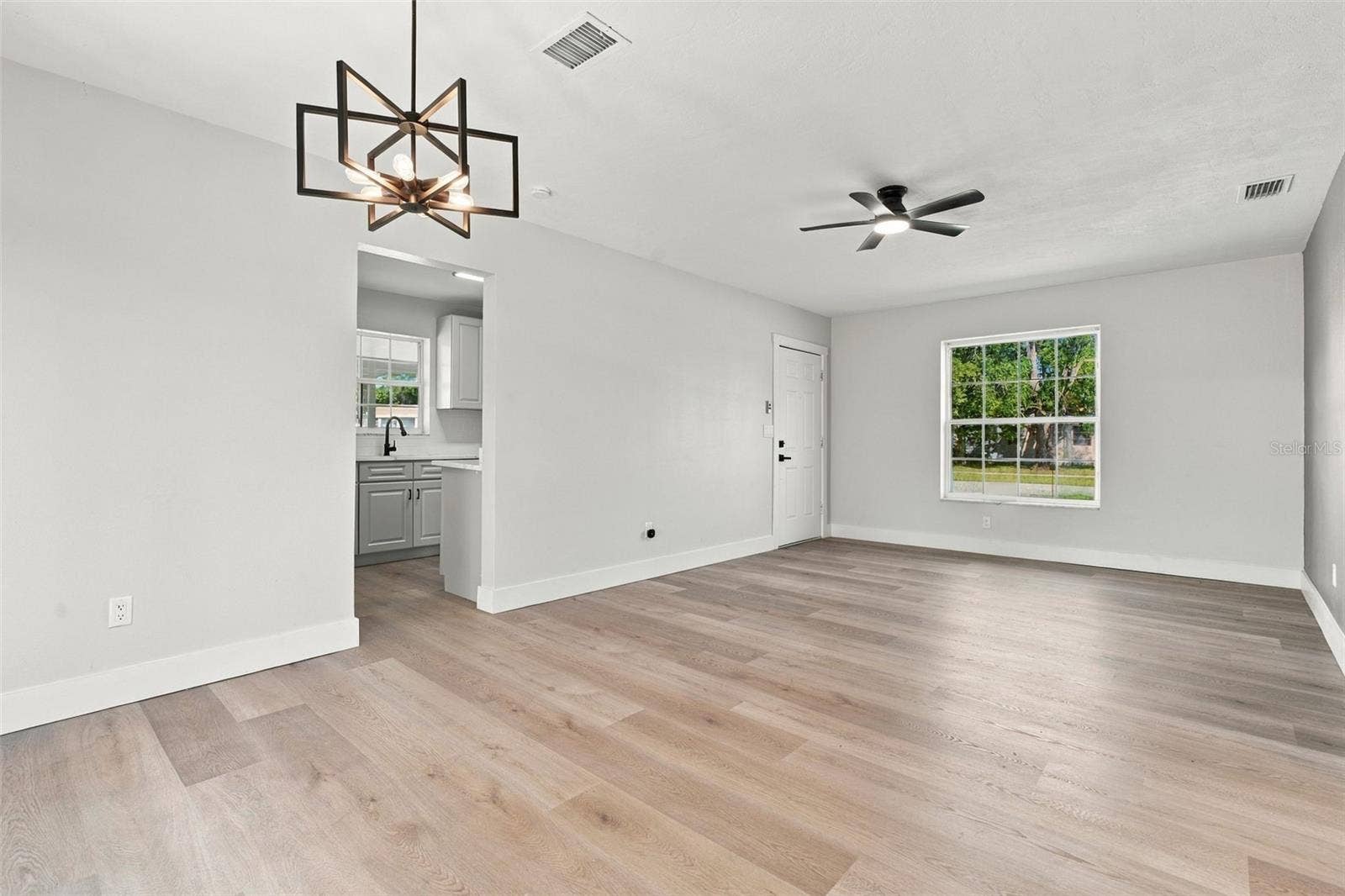 1321 FOUNTAINHEAD DRIVE, Deltona, FL 32725 1321 FOUNTAINHEAD DRIVE, Deltona, FL 32725