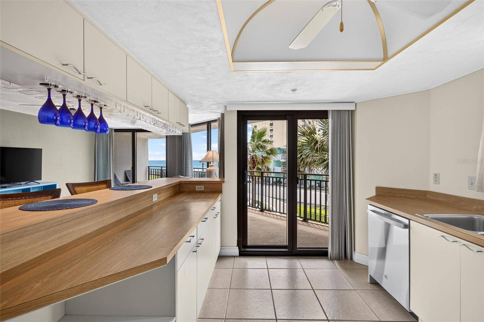 2555 S ATLANTIC AVENUE, #207, Daytona Beach Shores, FL 32118