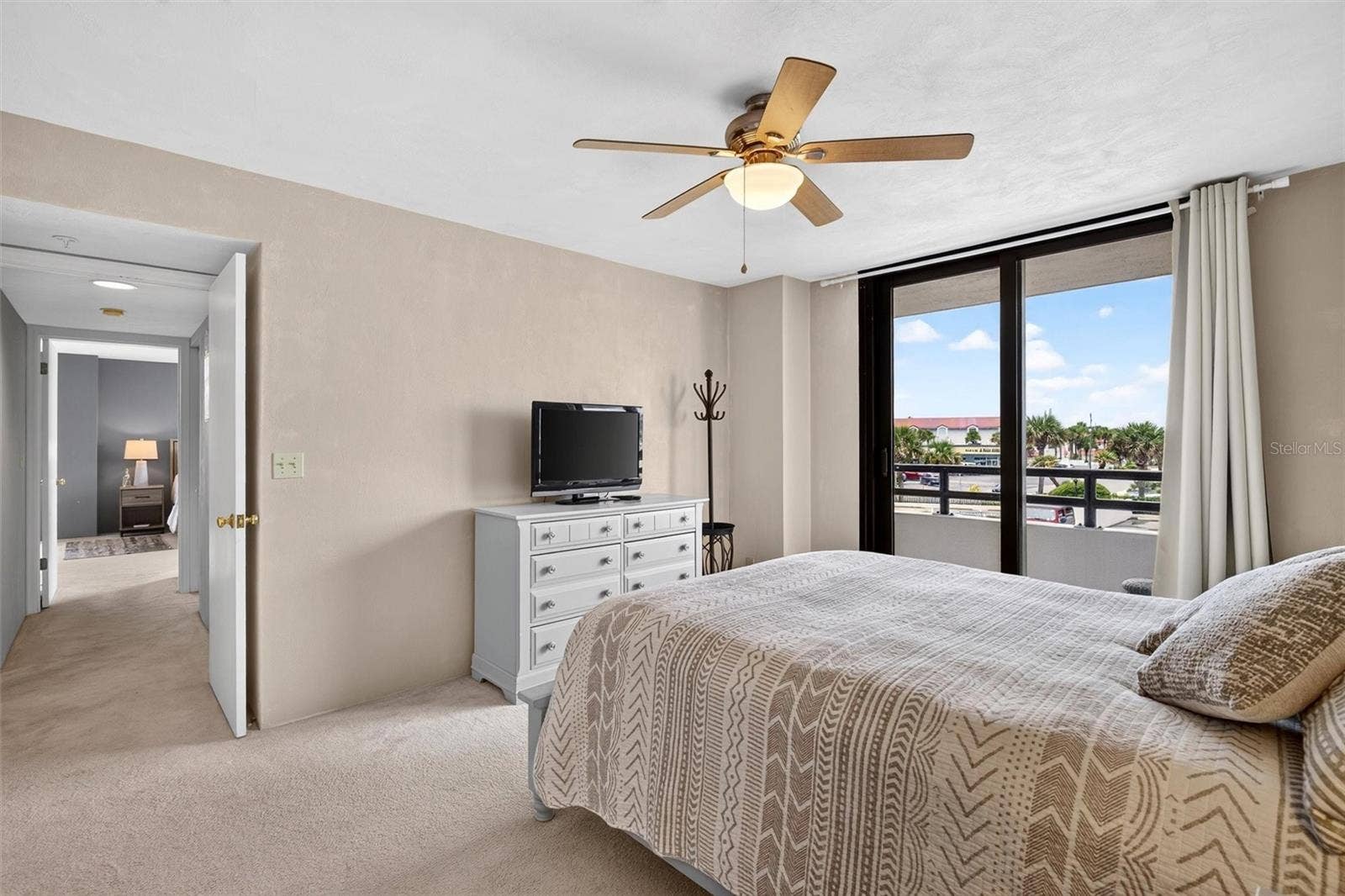 2555 S ATLANTIC AVENUE, #207, Daytona Beach Shores, FL 32118
