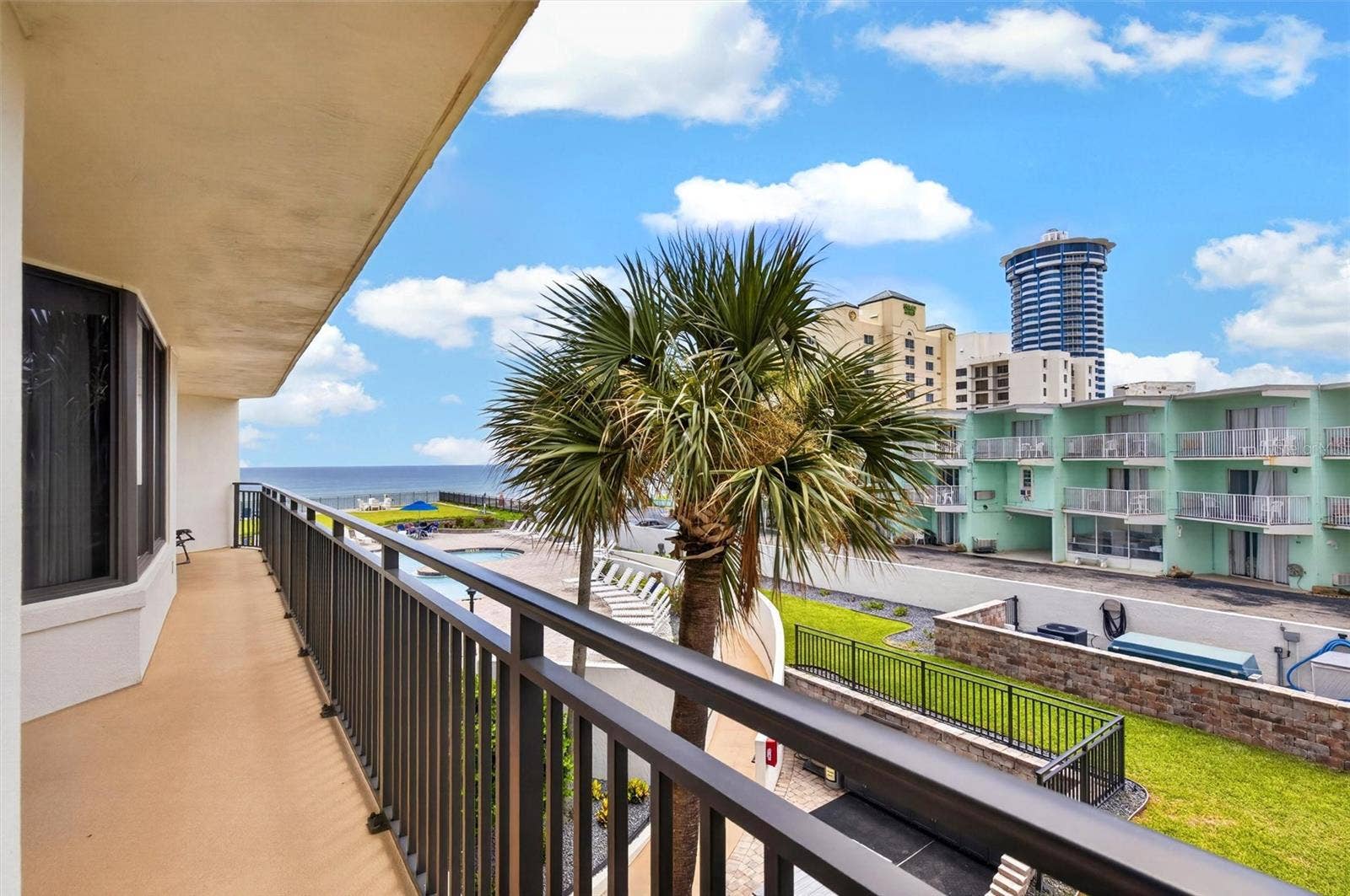 2555 S ATLANTIC AVENUE, #207, Daytona Beach Shores, FL 32118