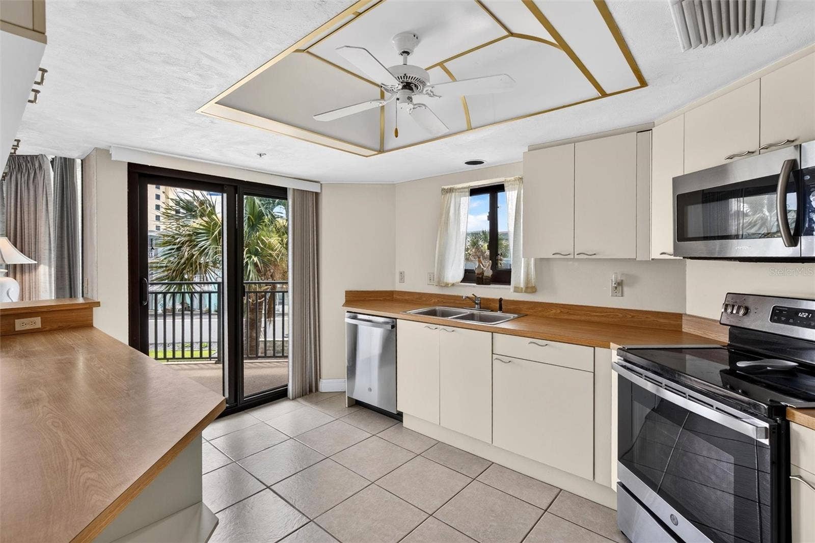 2555 S ATLANTIC AVENUE, #207, Daytona Beach Shores, FL 32118