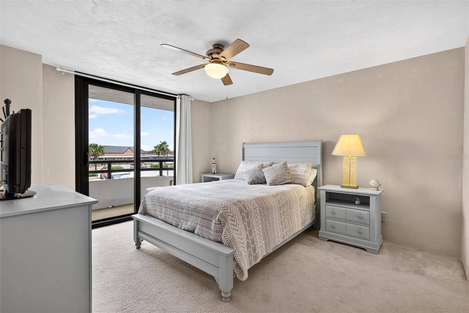 2555 S ATLANTIC AVENUE, #207, Daytona Beach Shores, FL 32118