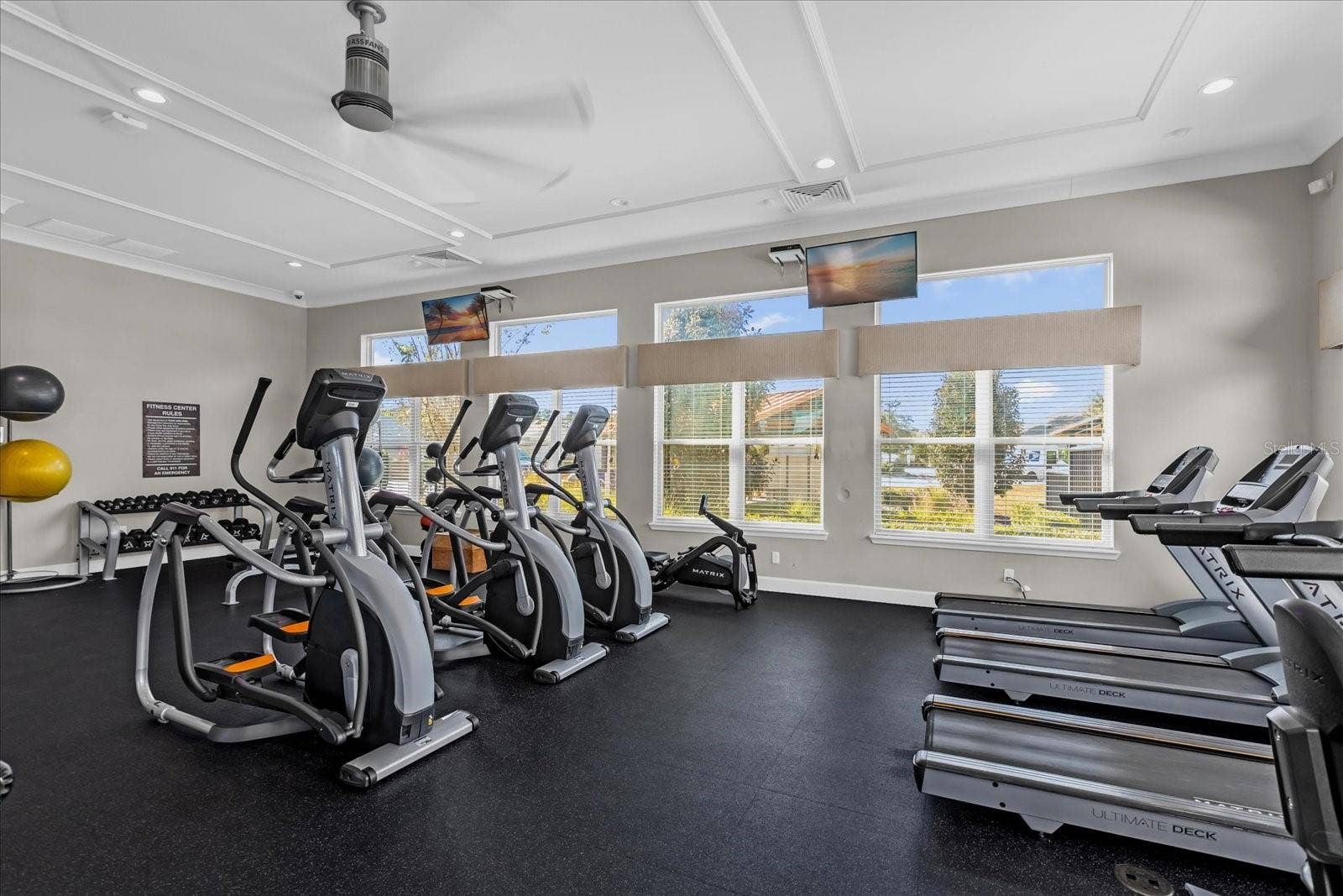323 CHARLES DRIVE, Deland, FL 32724 323 CHARLES DRIVE, Deland, FL 32724