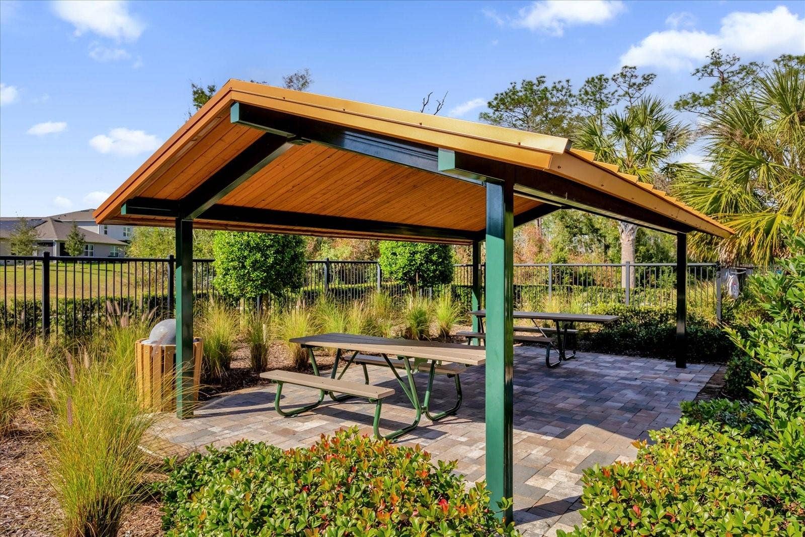 323 CHARLES DRIVE, Deland, FL 32724 323 CHARLES DRIVE, Deland, FL 32724