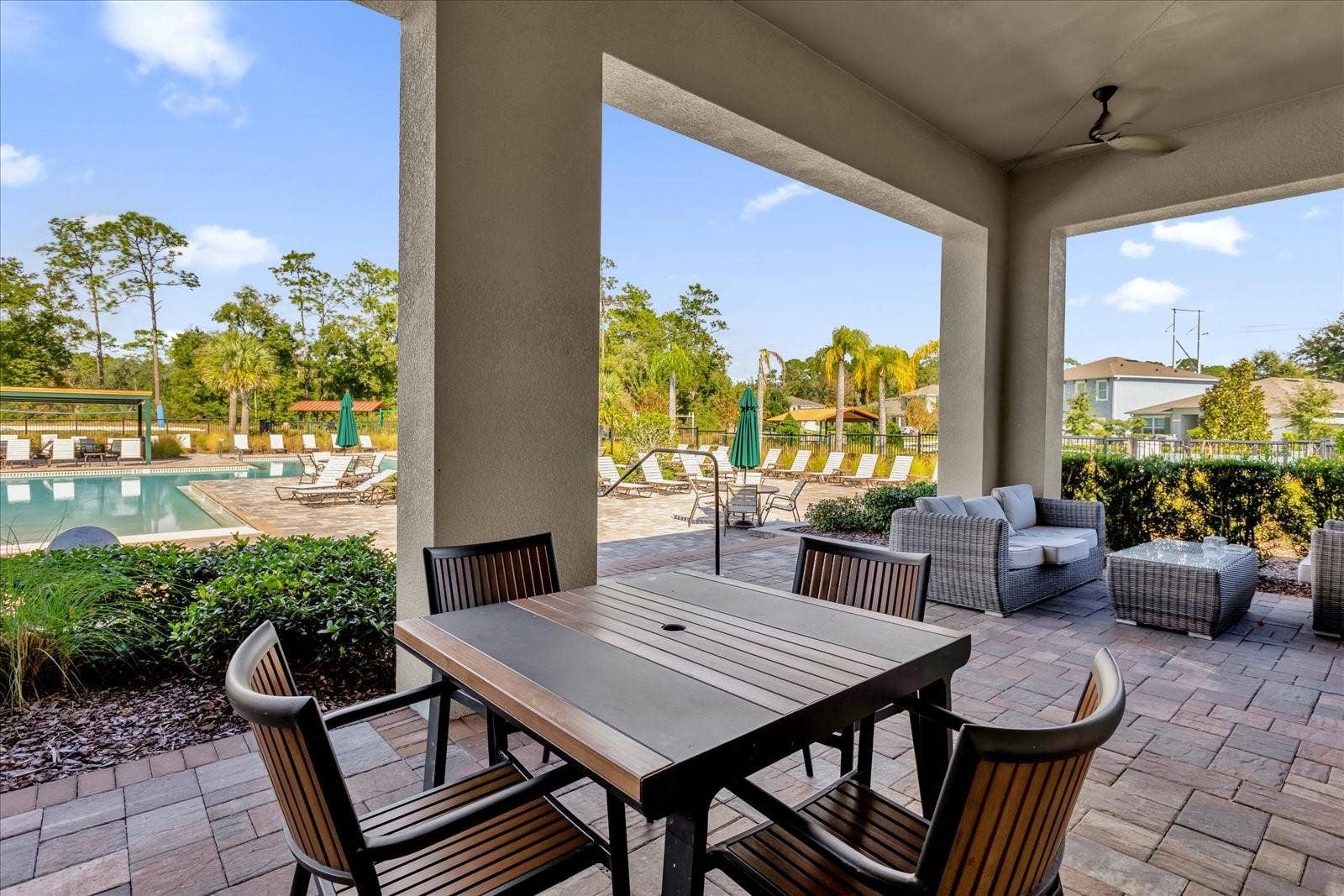 323 CHARLES DRIVE, Deland, FL 32724 323 CHARLES DRIVE, Deland, FL 32724