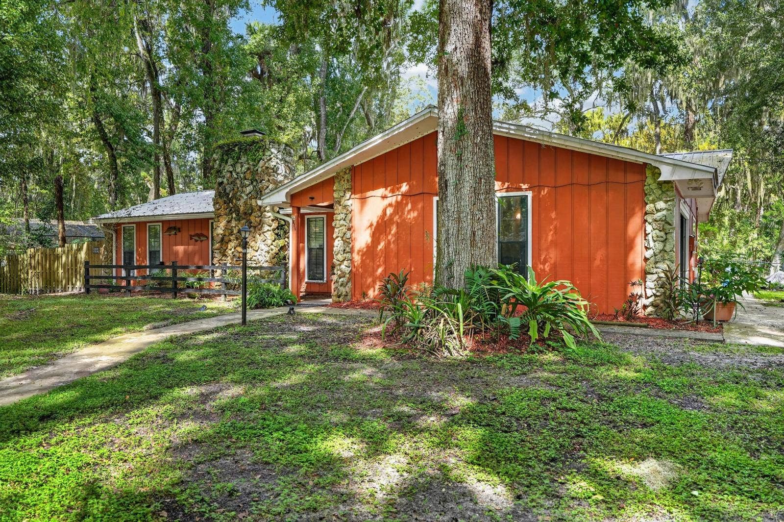 625 WILDWOOD DRIVE, New Smyrna Beach, FL 32168