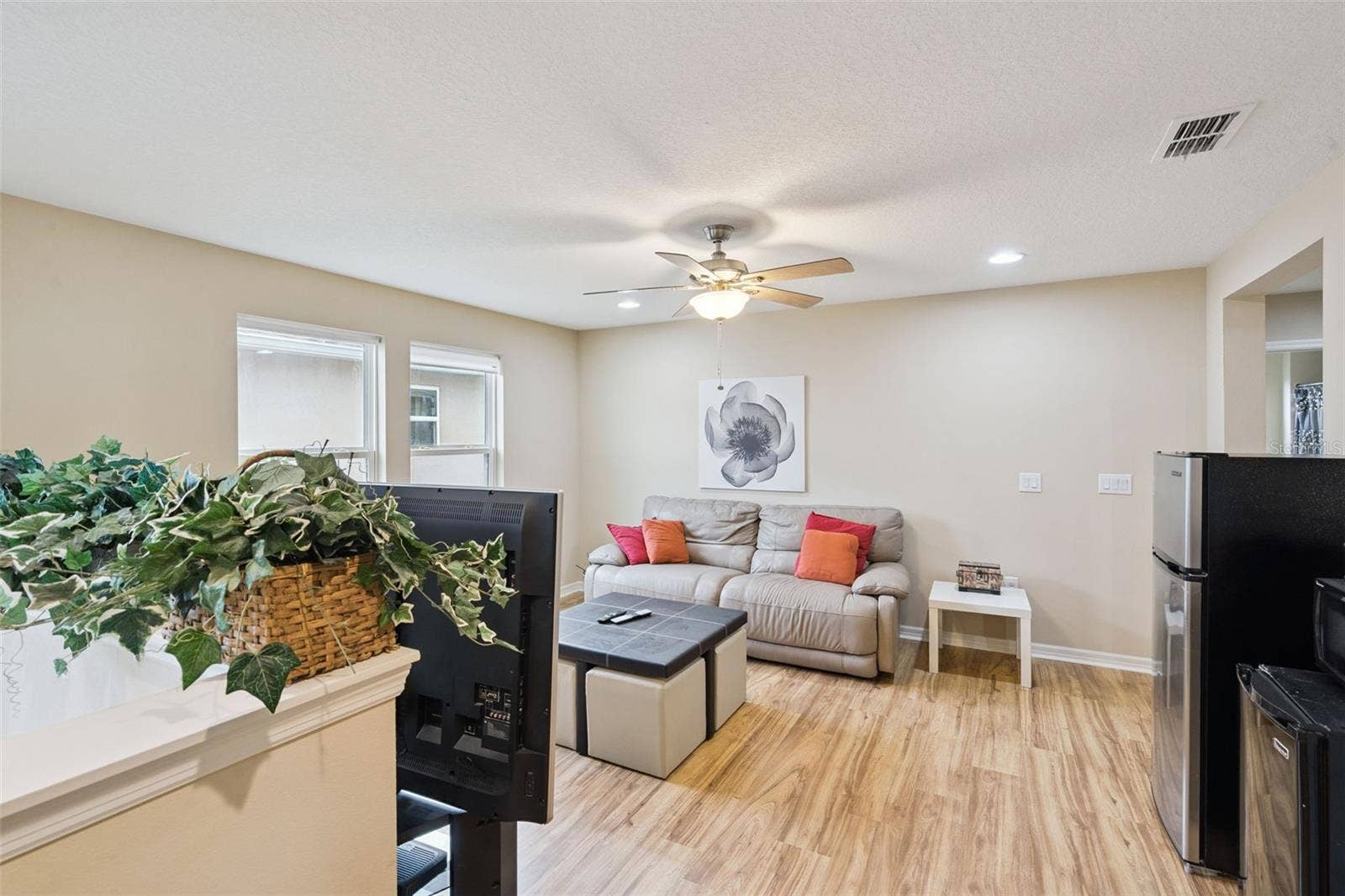 536 BOTTLEBRUSH LOOP, Sanford, FL 32771 536 BOTTLEBRUSH LOOP, Sanford, FL 32771