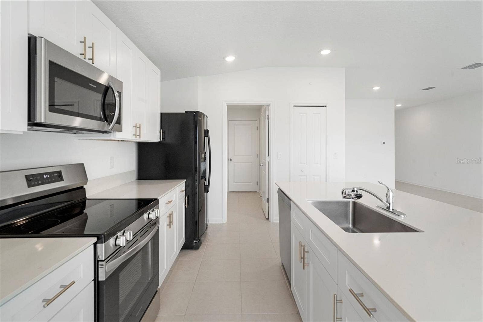 1278 BELLE ISLE LANE, Daytona Beach, FL 32124 1278 BELLE ISLE LANE, Daytona Beach, FL 32124