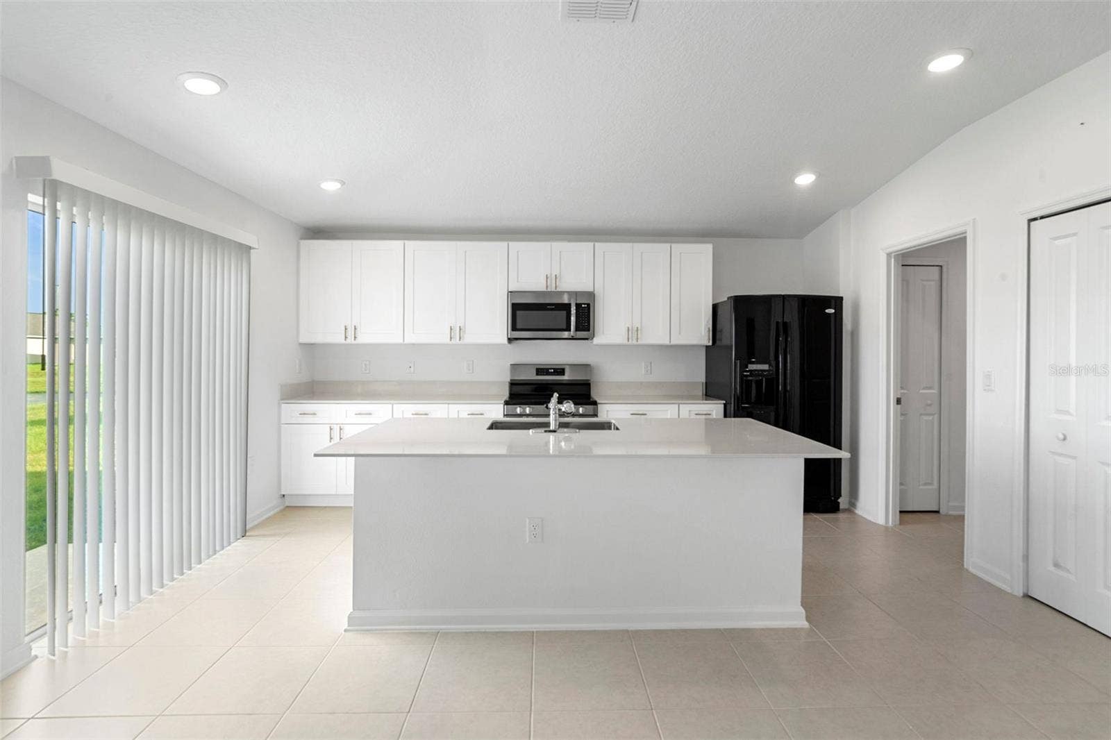 1278 BELLE ISLE LANE, Daytona Beach, FL 32124 1278 BELLE ISLE LANE, Daytona Beach, FL 32124