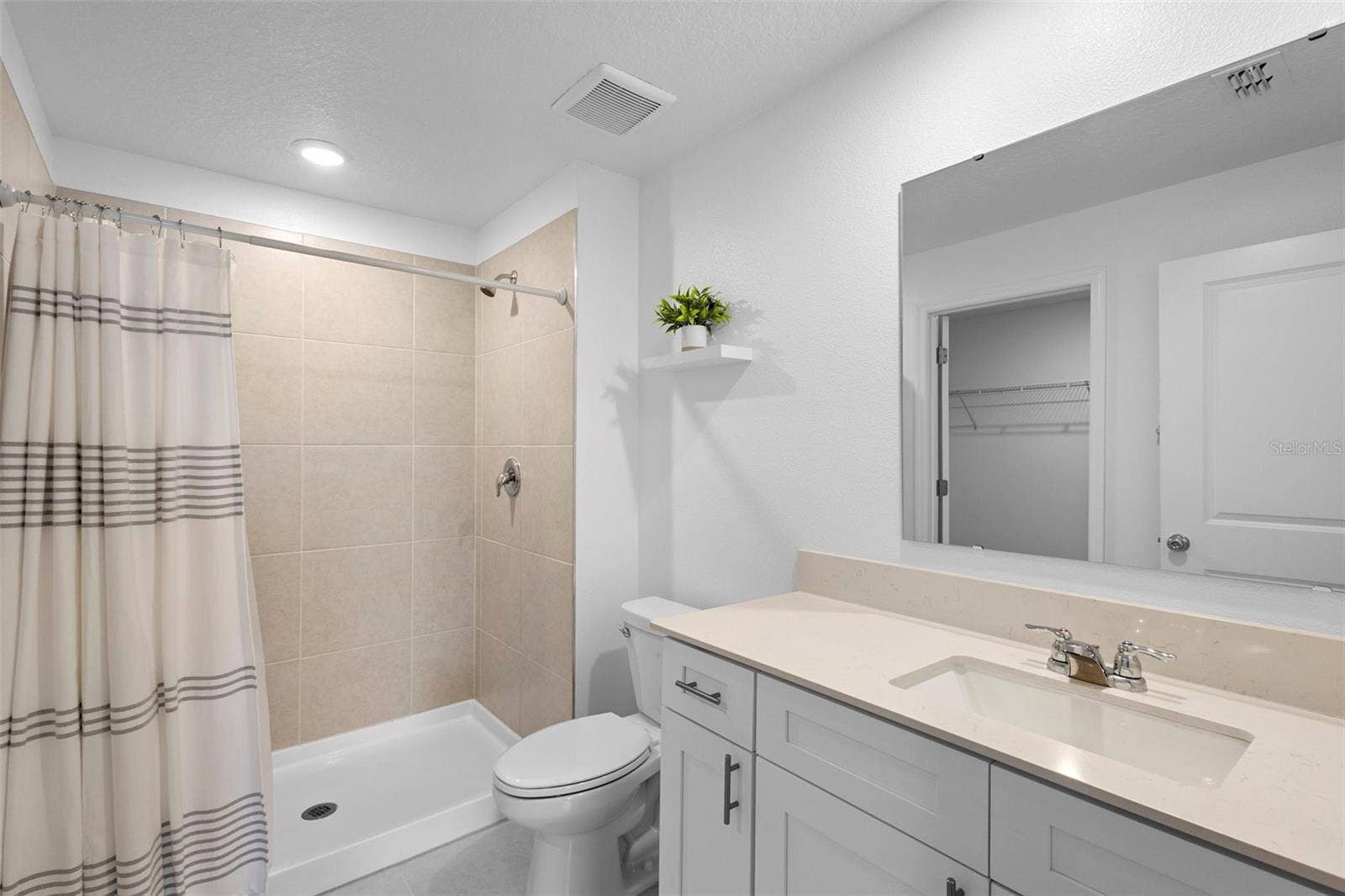 1278 BELLE ISLE LANE, Daytona Beach, FL 32124 1278 BELLE ISLE LANE, Daytona Beach, FL 32124