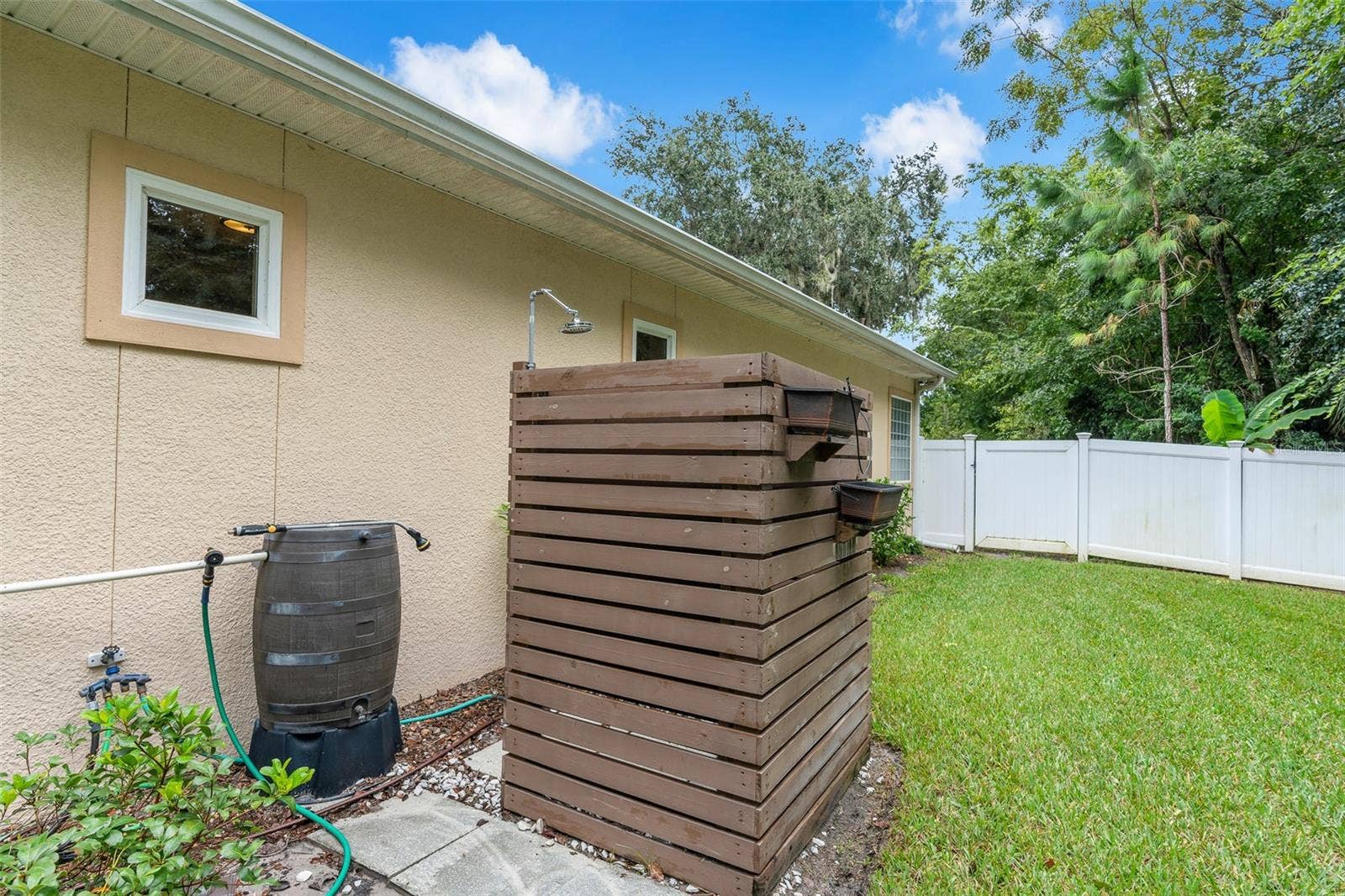 3384 COUNTRY MANOR DRIVE, South Daytona, FL 32119