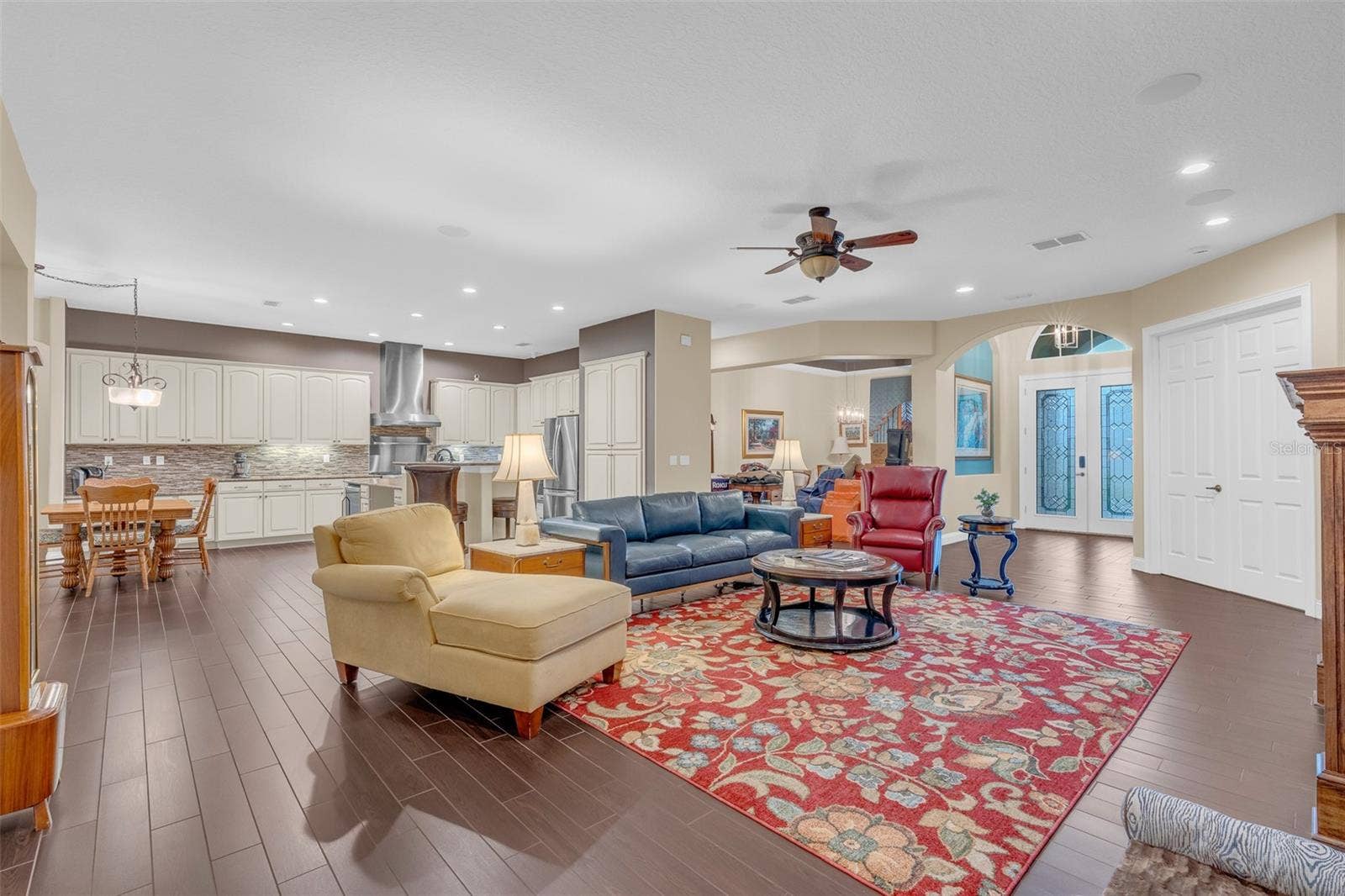 3384 COUNTRY MANOR DRIVE, South Daytona, FL 32119