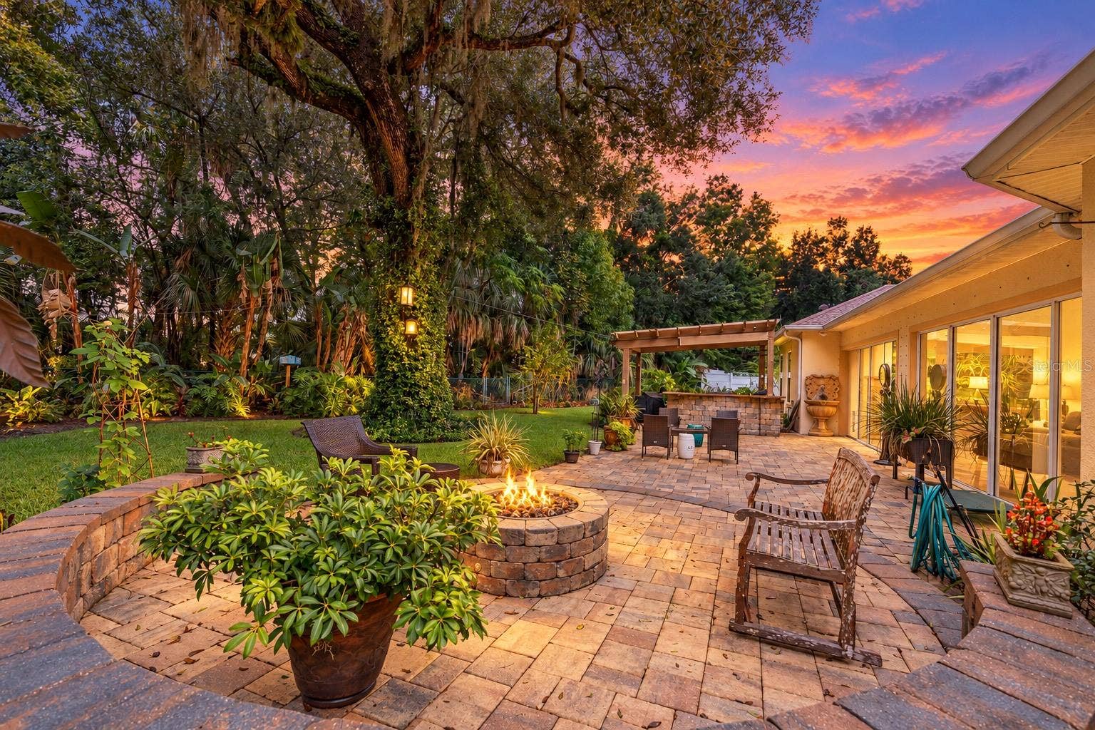 3384 COUNTRY MANOR DRIVE, South Daytona, FL 32119