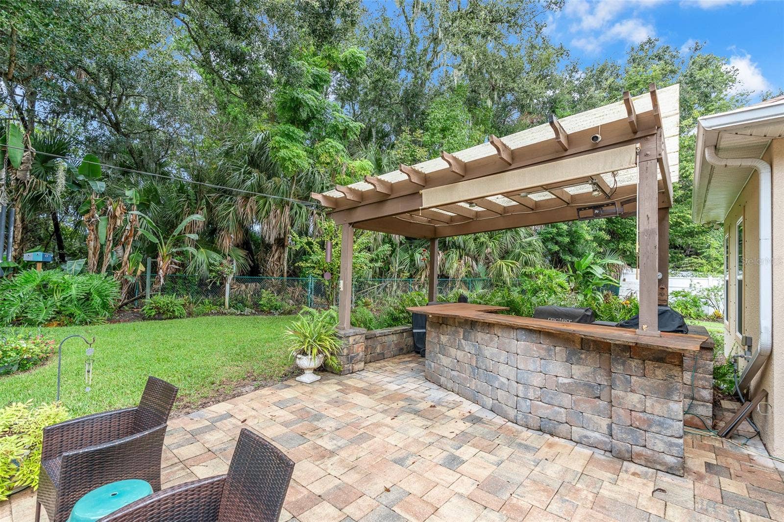 3384 COUNTRY MANOR DRIVE, South Daytona, FL 32119