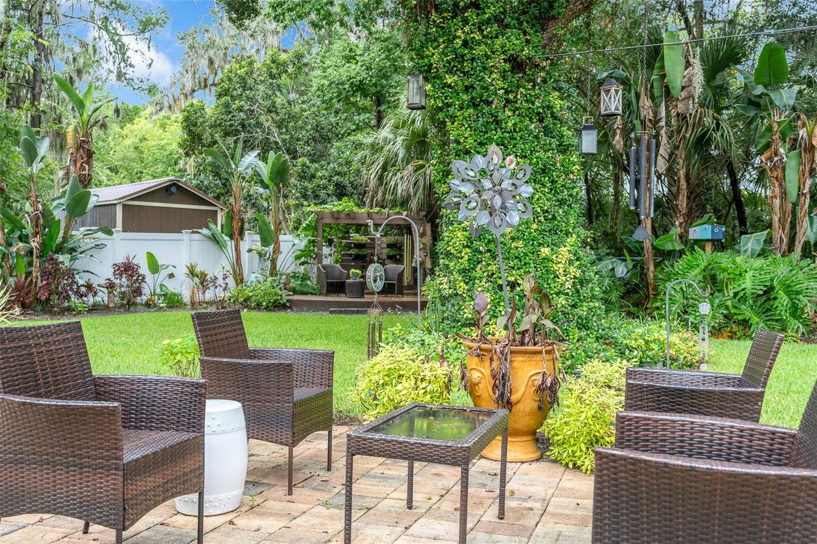 3384 COUNTRY MANOR DRIVE, South Daytona, FL 32119