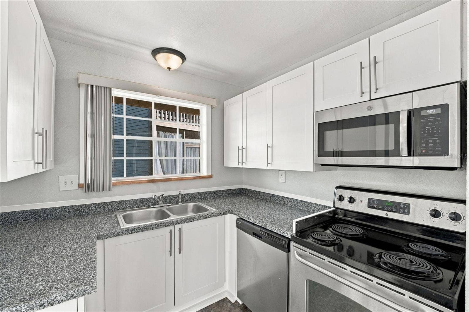 313 DIRKSEN DRIVE, #G4, Debary, FL 32713 KITCHEN