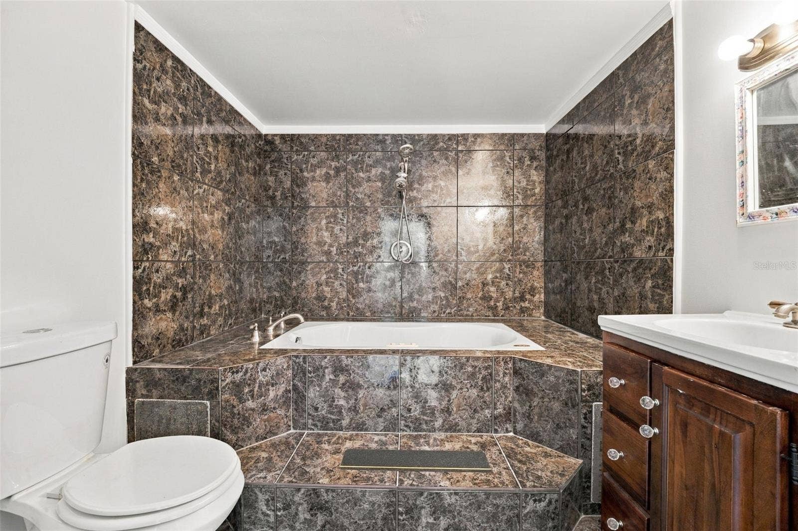 313 DIRKSEN DRIVE, #G4, Debary, FL 32713 PRIMARY BATHROOM